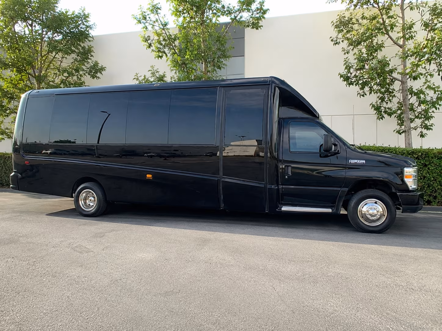 Fontana Airport Shuttle & Transportation party bus exterior